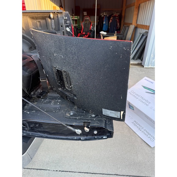 Samsung 32" Curved Monitor C32R500FHN 75Hz HDMI AMD FreeSync - Picture 4 of 6